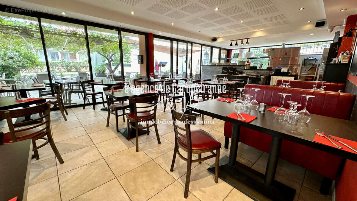 Commerce à BORMES-LES-MIMOSAS