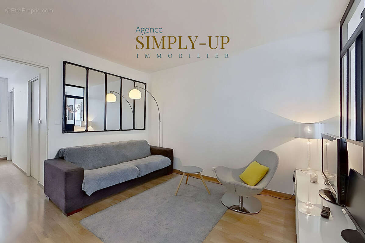 Appartement à PARIS-15E