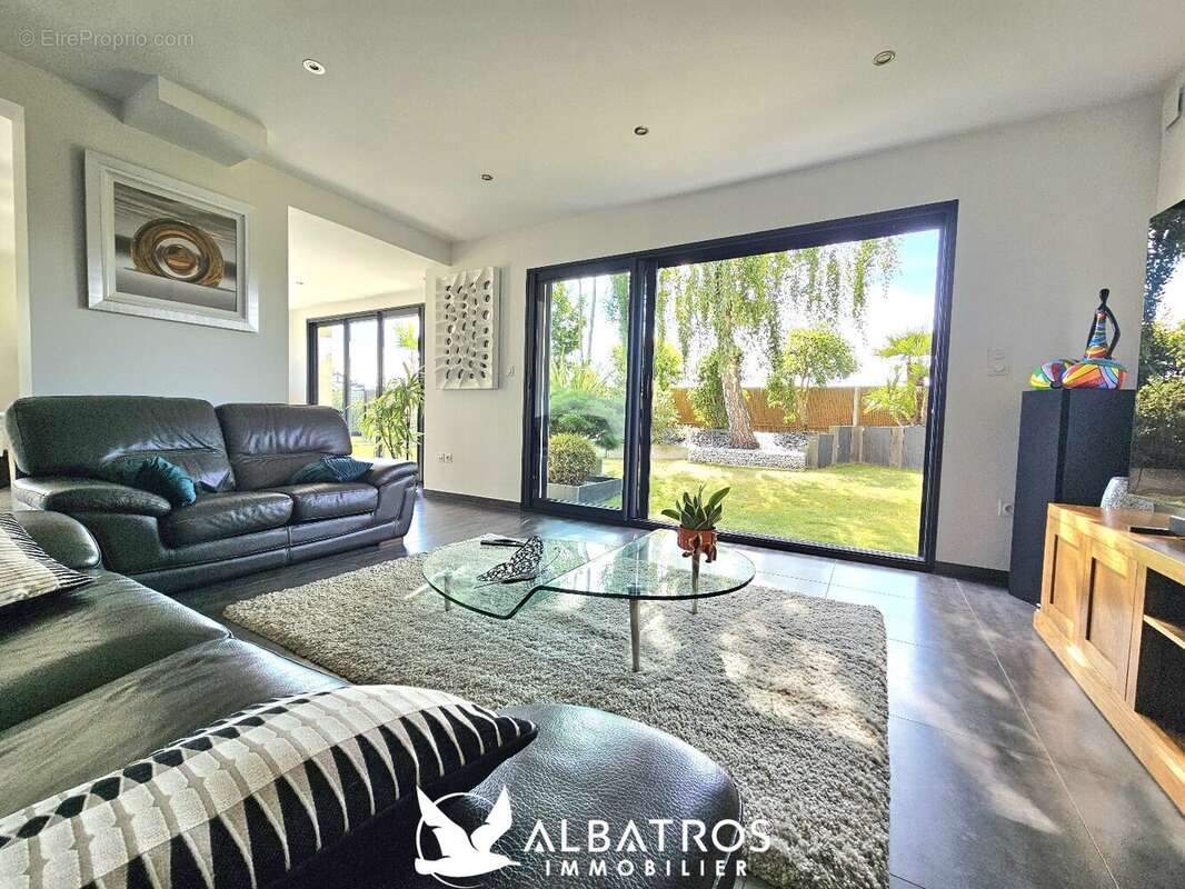 Maison à OUISTREHAM