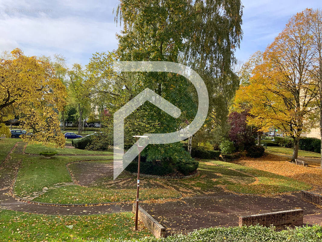 Appartement à ELANCOURT