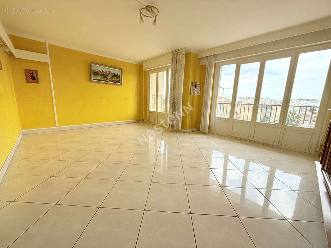 Appartement à VILLEURBANNE