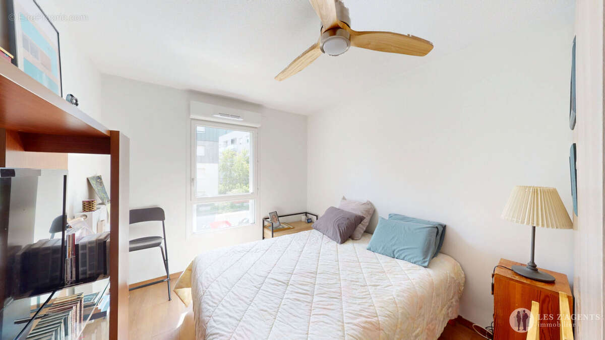 Appartement à SAINT-MARTIN-D'HERES