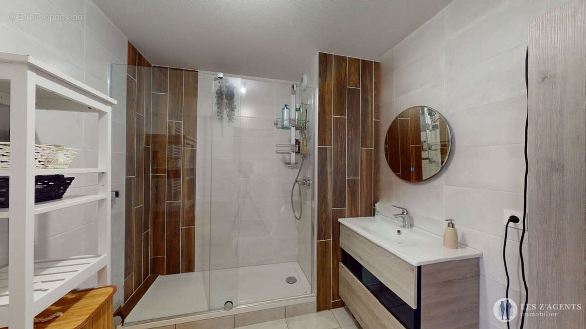 Appartement à SAINT-MARTIN-D'HERES