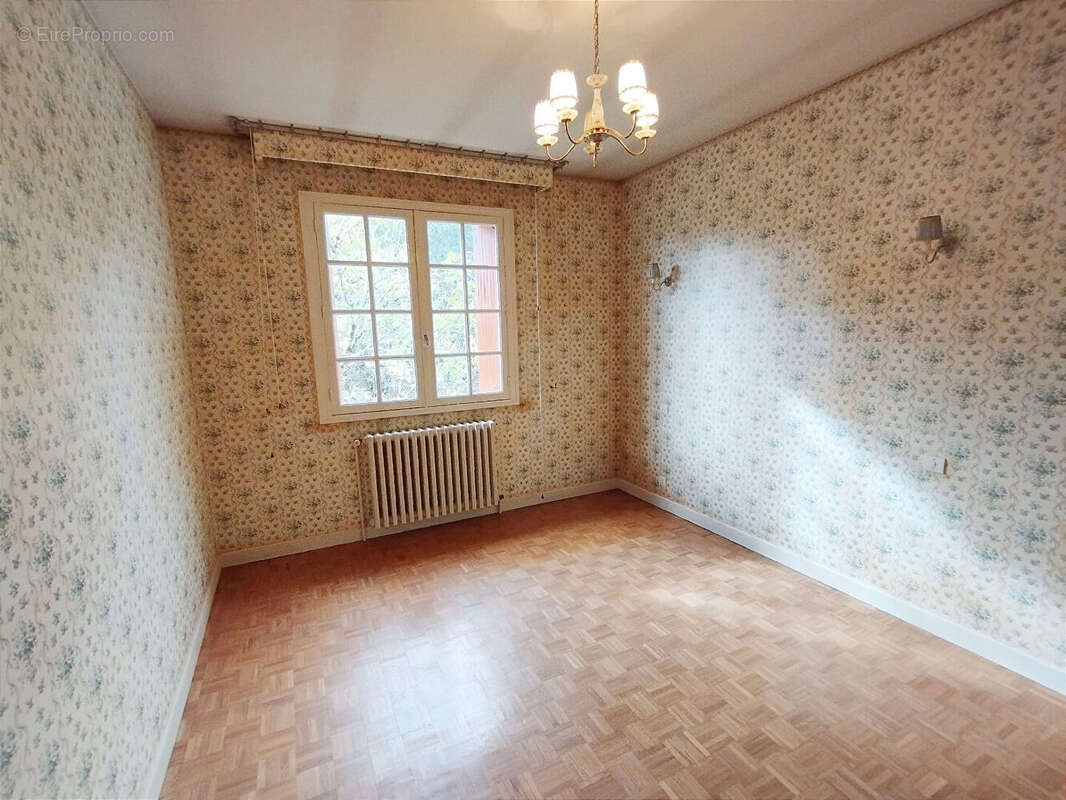 Maison à SAINT-PIERRE-D&#039;EYRAUD