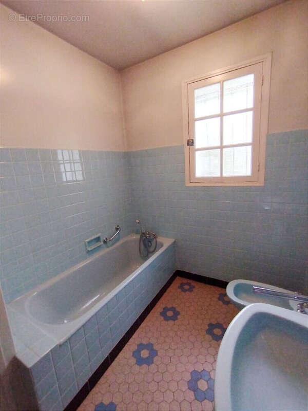 Maison à SAINT-PIERRE-D&#039;EYRAUD