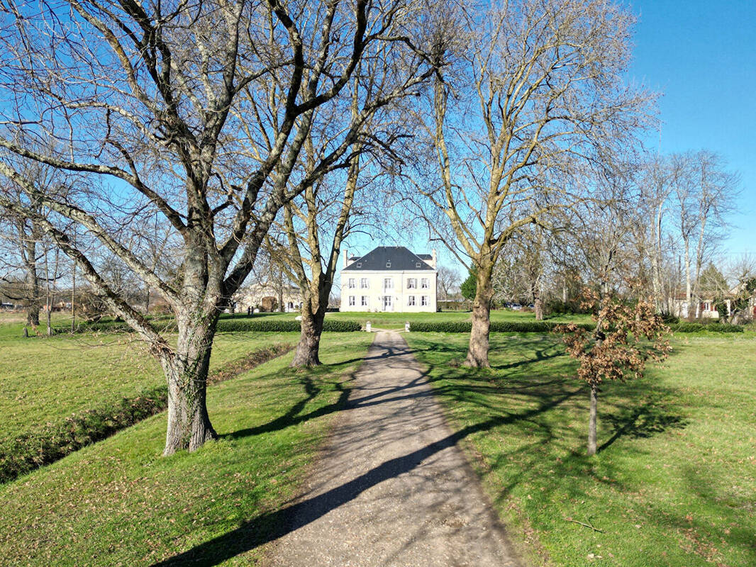 Maison à SAINT-EMILION