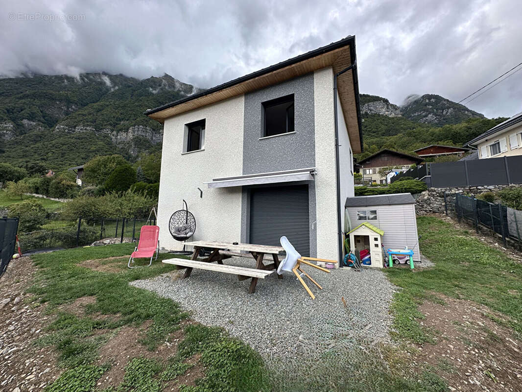 Maison à GRESY-SUR-ISERE