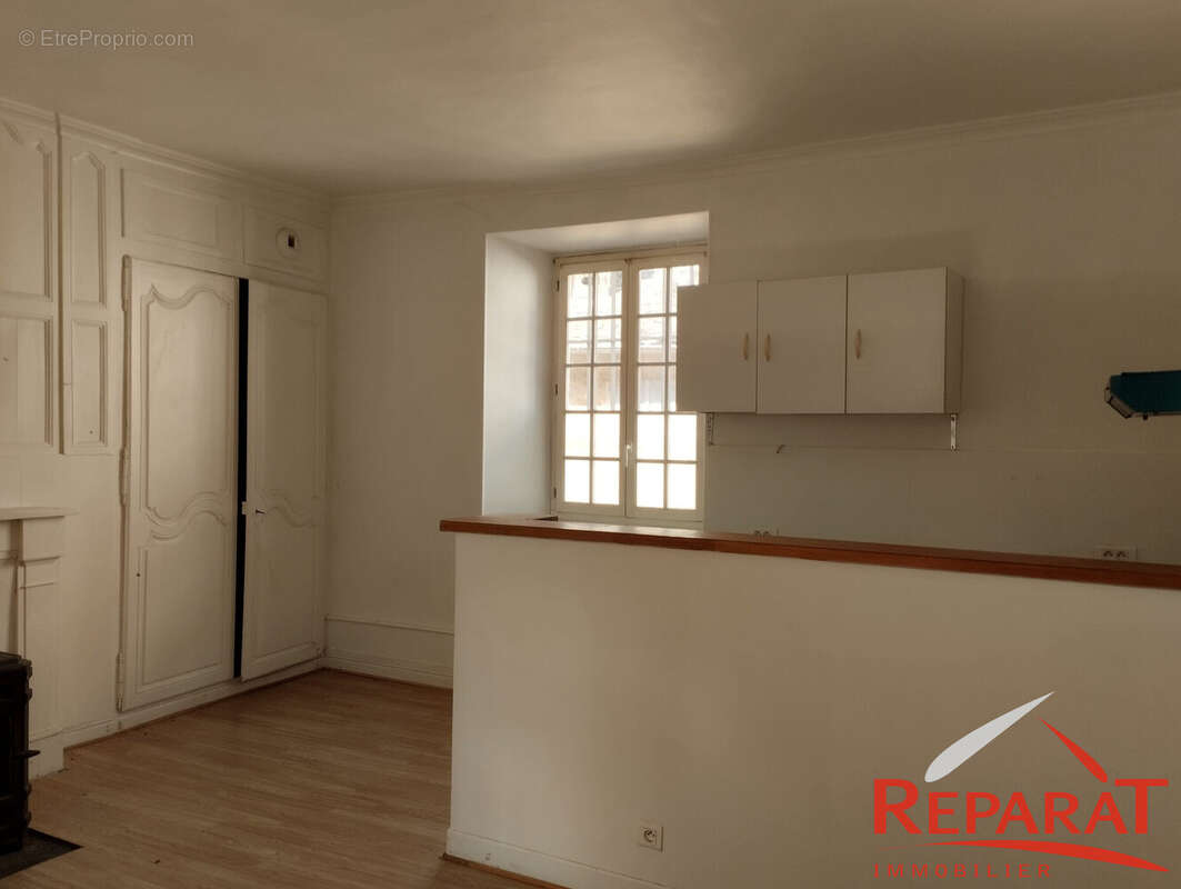 Appartement à JUILLAC