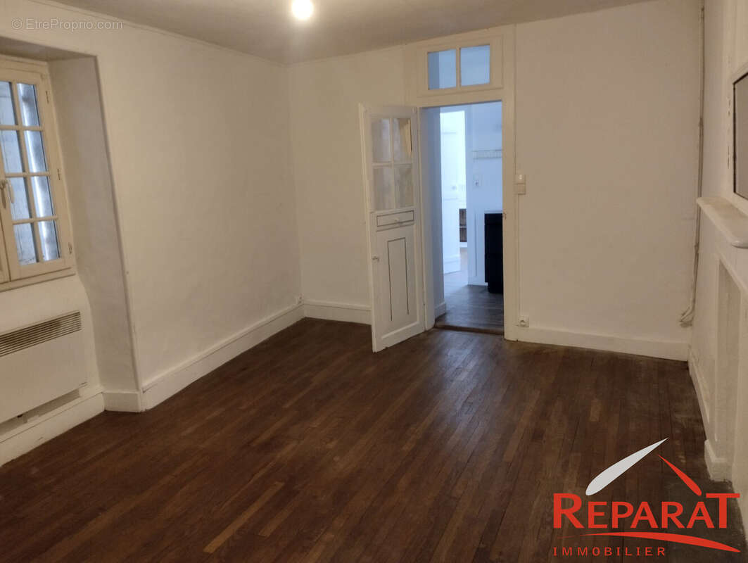 Appartement à JUILLAC