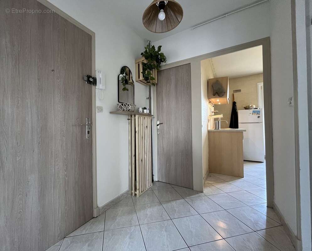 Appartement à CHENOVE