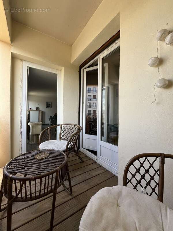 Appartement à CHENOVE