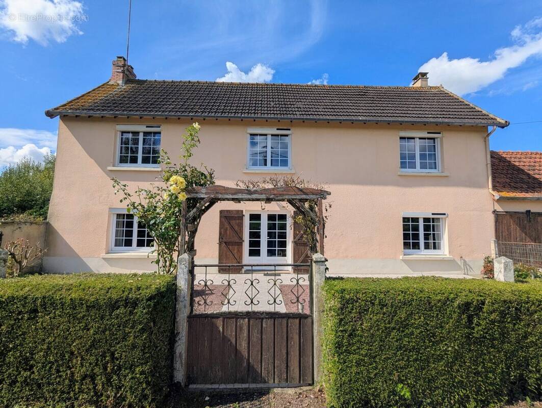 façade - Maison à ISIGNY-SUR-MER