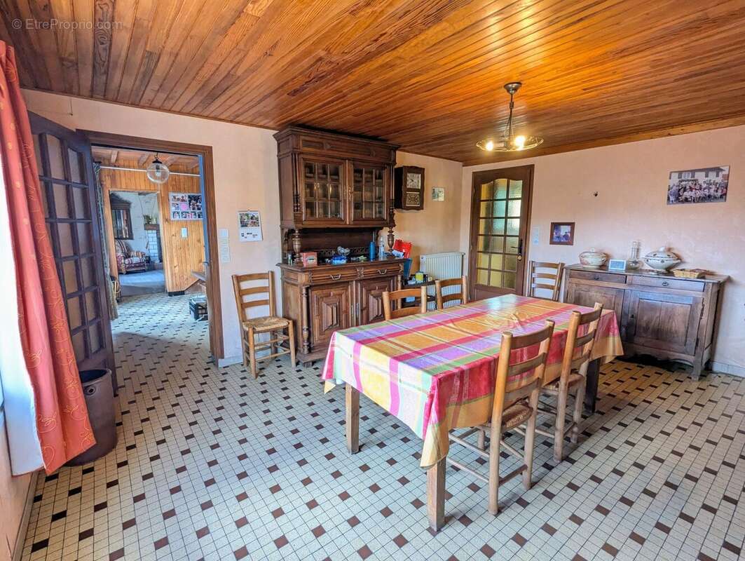 salle à manger - Maison à ISIGNY-SUR-MER