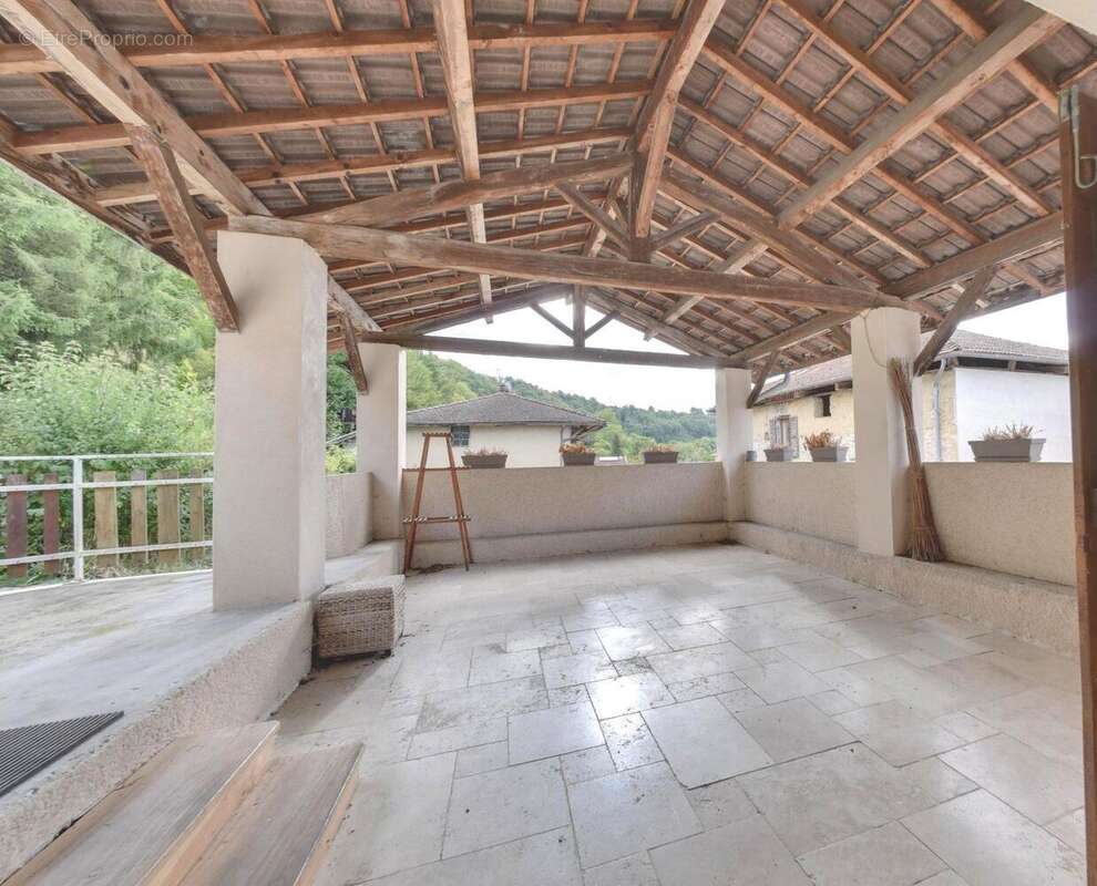 Maison à SERRE-NERPOL