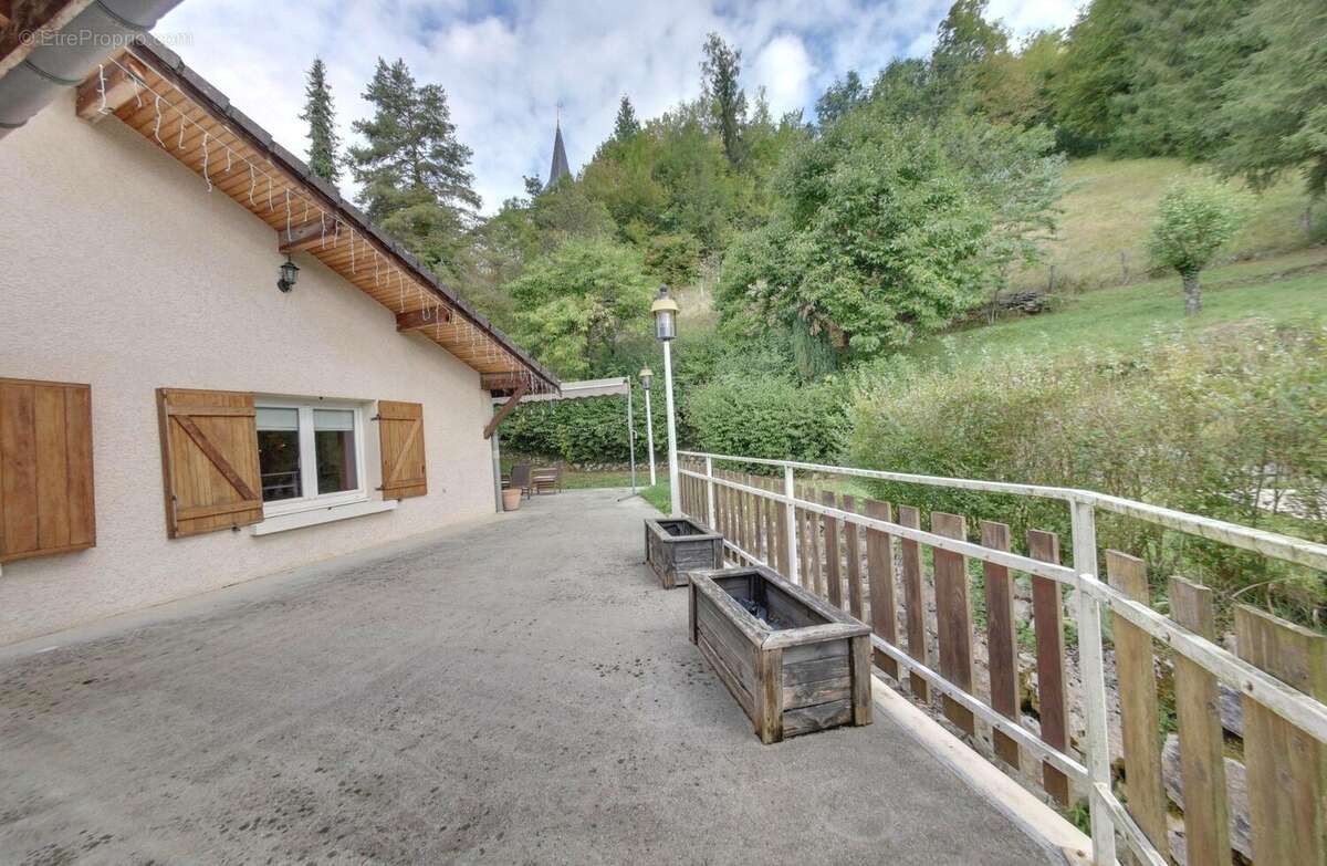 Maison à SERRE-NERPOL