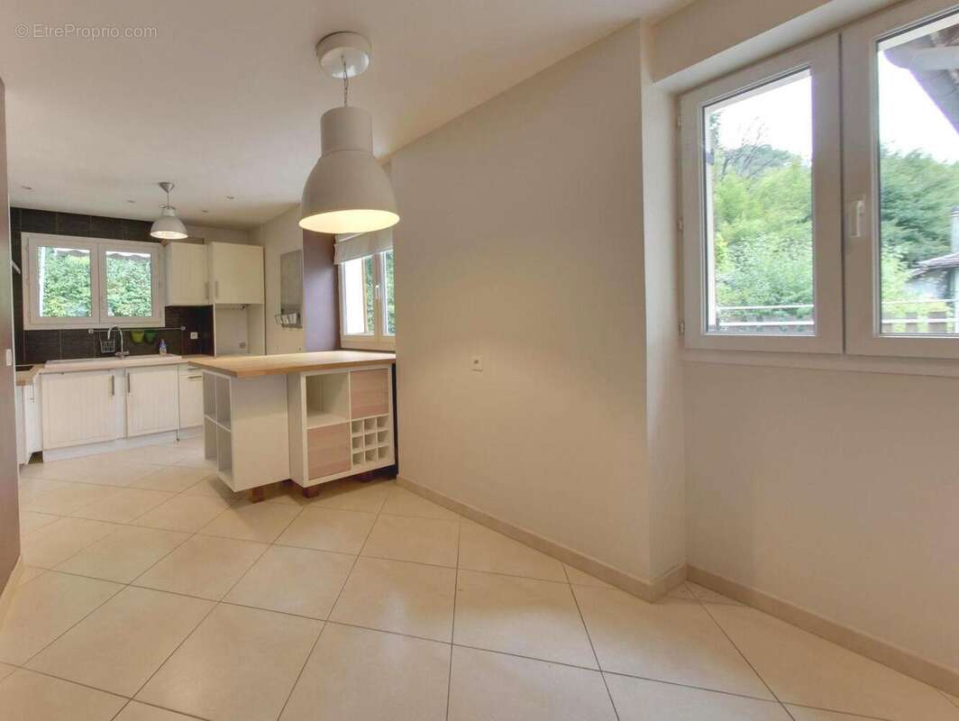 Maison à SERRE-NERPOL