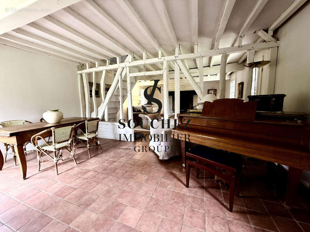 Maison à AVESNES-LE-COMTE