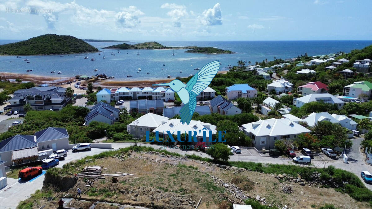 Terrain à SAINT-MARTIN