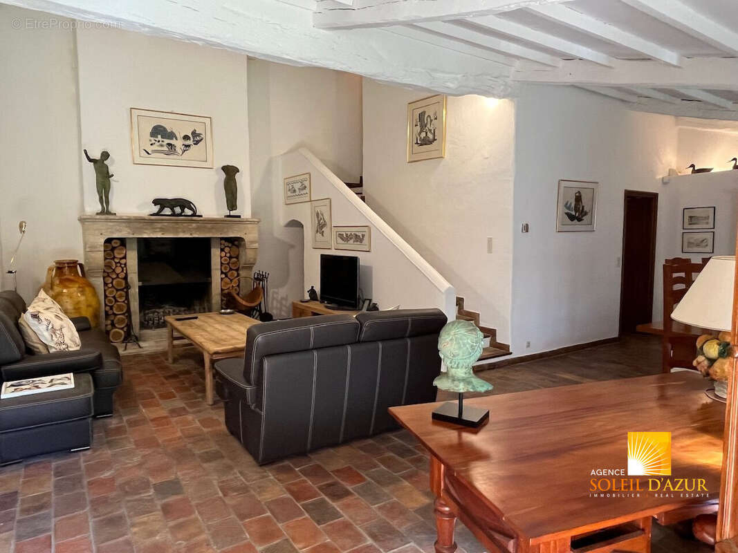 Maison à SAINT-VALLIER-DE-THIEY