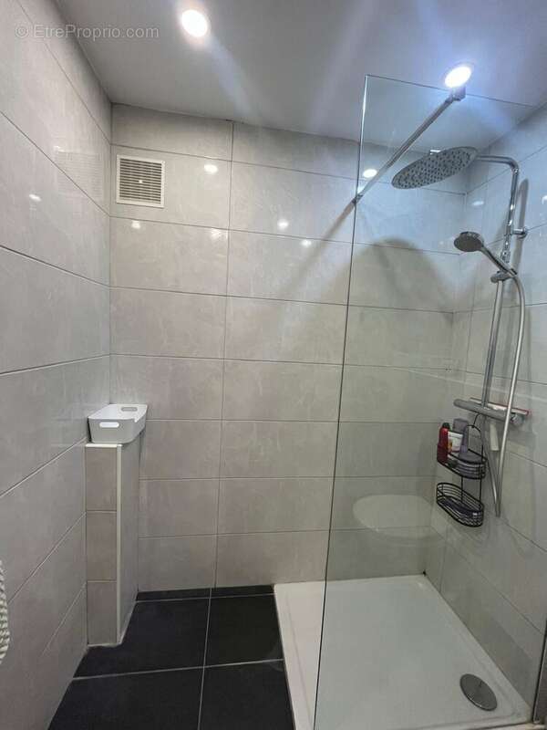 BB5 - Appartement à METZ