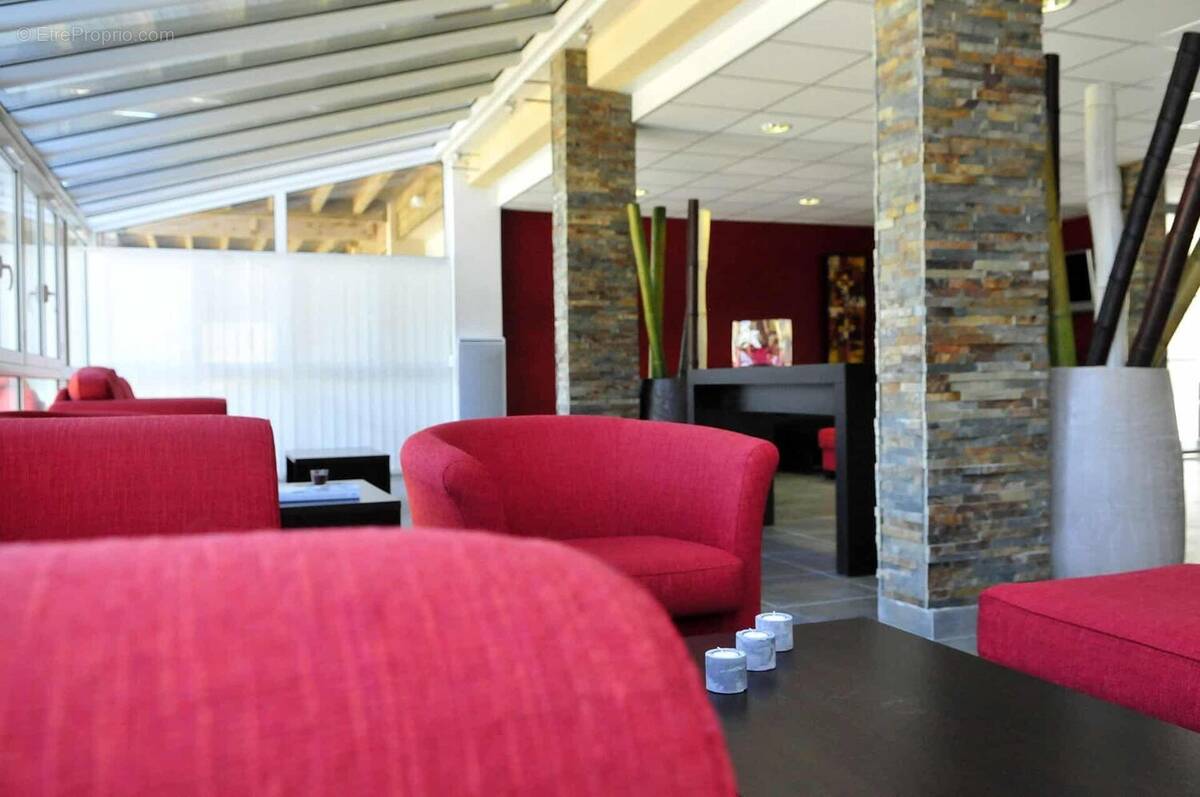 Appartement à ENTRAYGUES-SUR-TRUYERE