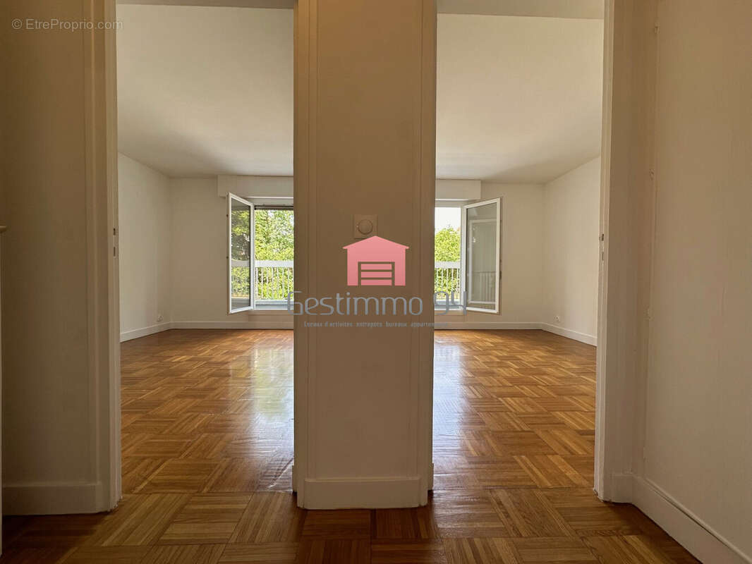 Appartement à FONTENAY-SOUS-BOIS