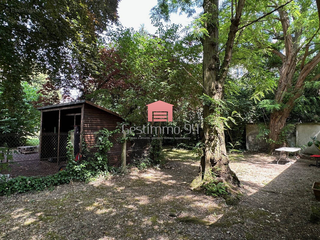 Appartement à FONTENAY-SOUS-BOIS