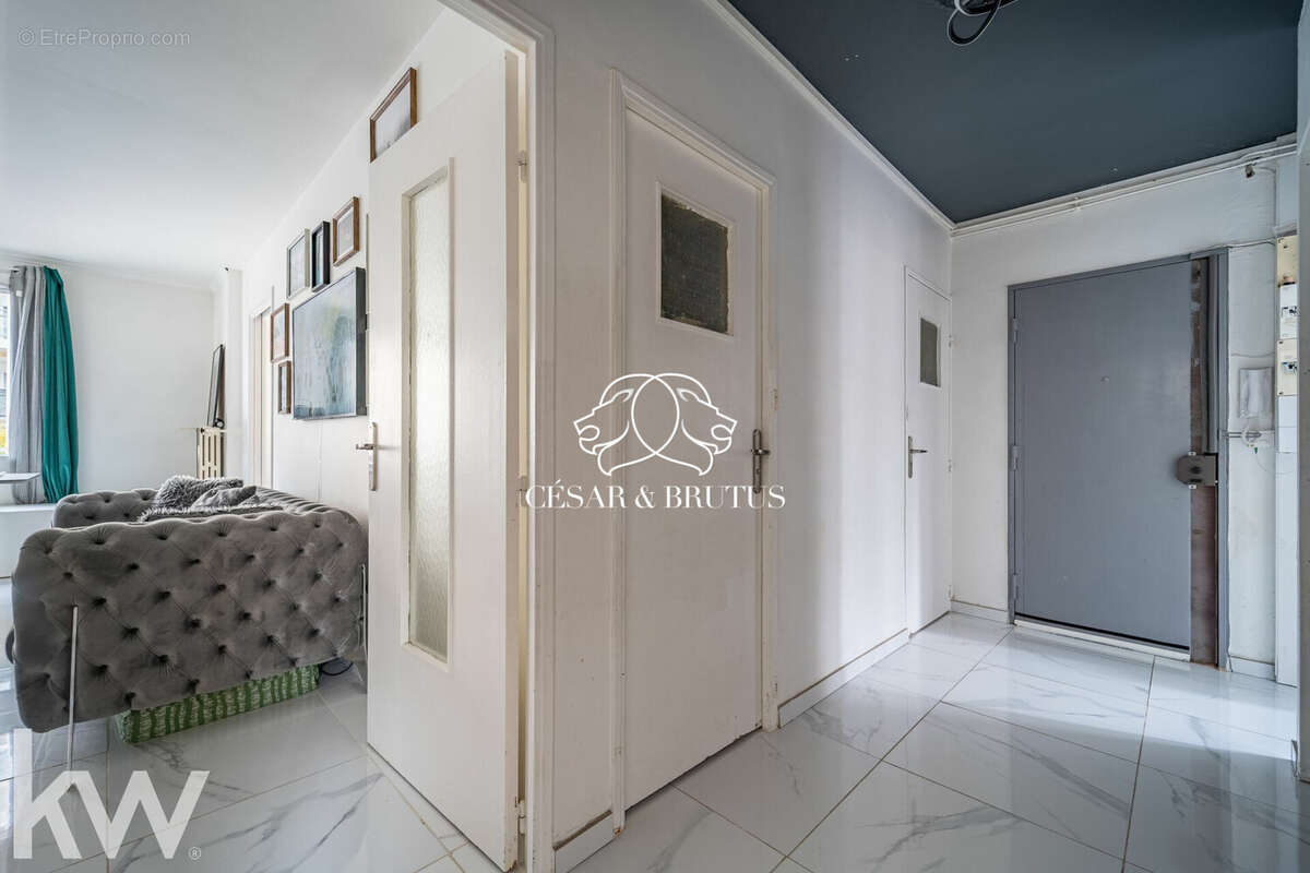 Appartement à DECINES-CHARPIEU