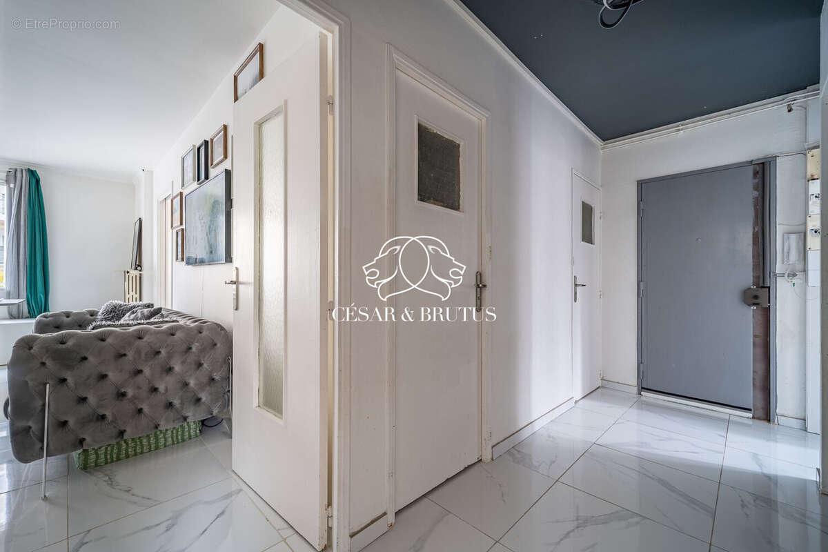 Appartement à DECINES-CHARPIEU