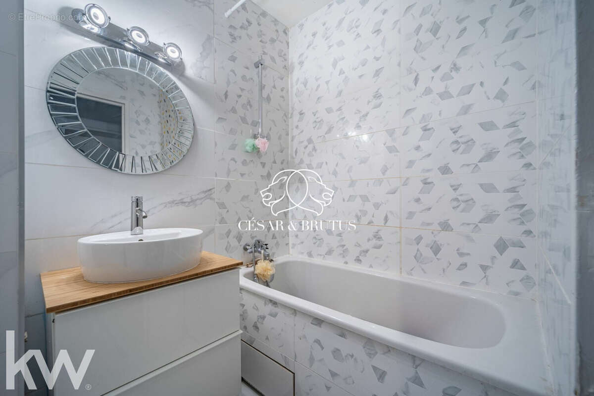 Appartement à DECINES-CHARPIEU