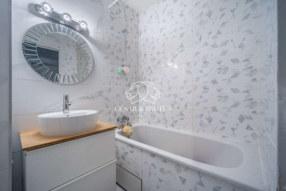 Appartement à DECINES-CHARPIEU