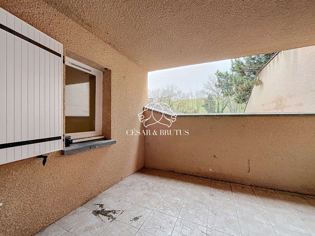 Appartement à LUZINAY