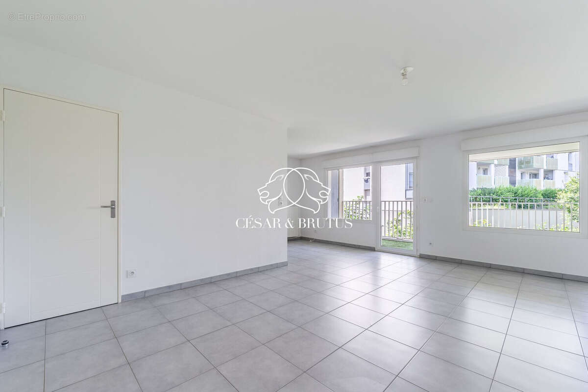 Appartement à LYON-8E