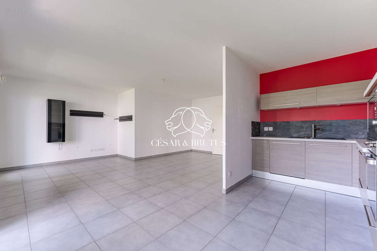 Appartement à LYON-8E