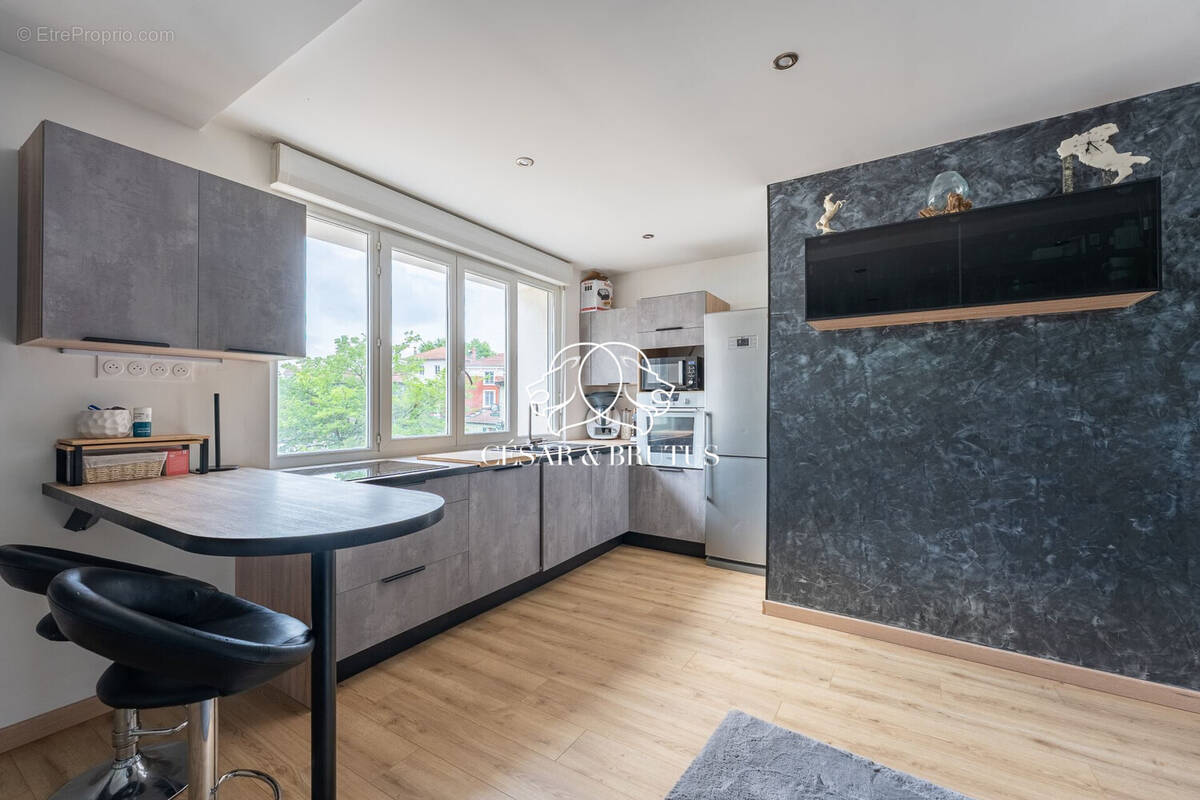 Appartement à LA VERPILLIERE