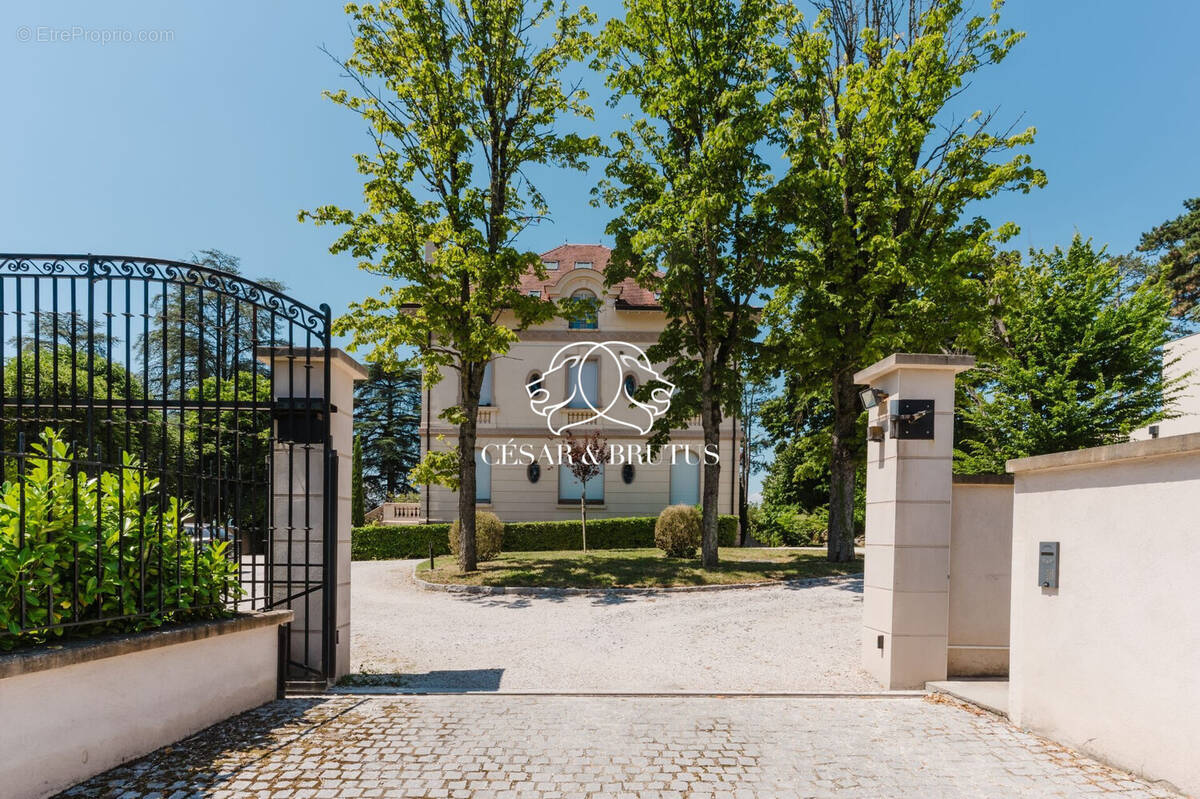 Appartement à SAINT-DIDIER-AU-MONT-D&#039;OR
