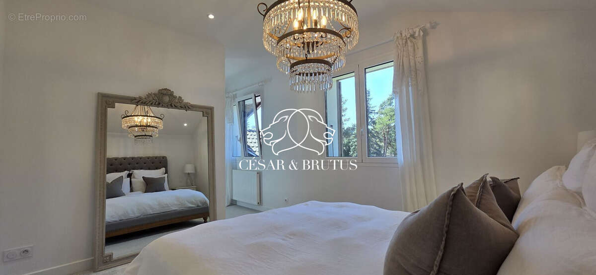 Maison à LE CHAMBON-SUR-LIGNON