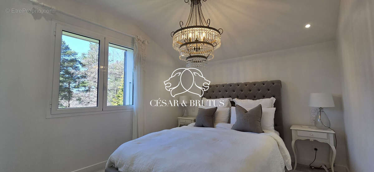 Maison à LE CHAMBON-SUR-LIGNON