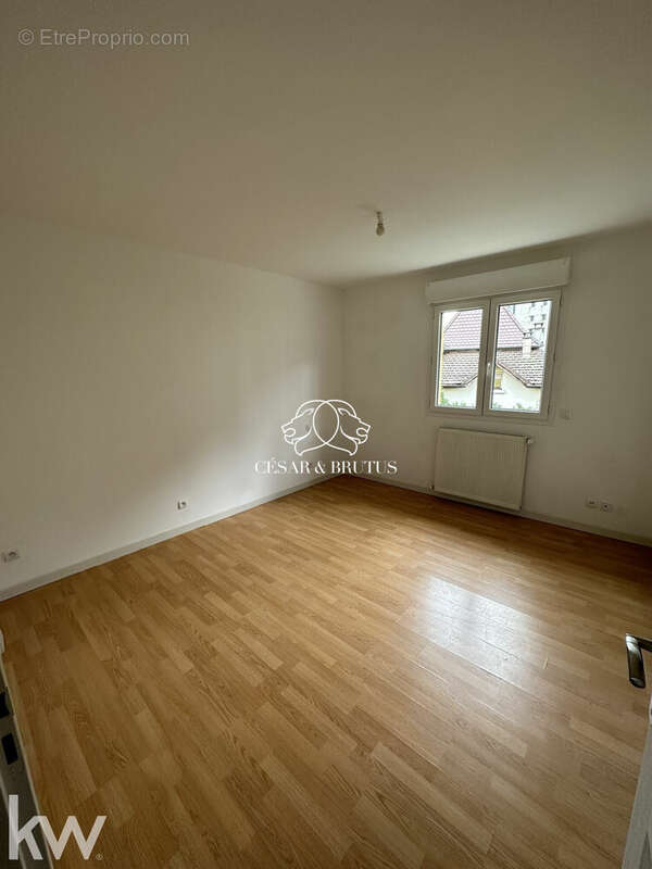 Maison à LA VERPILLIERE