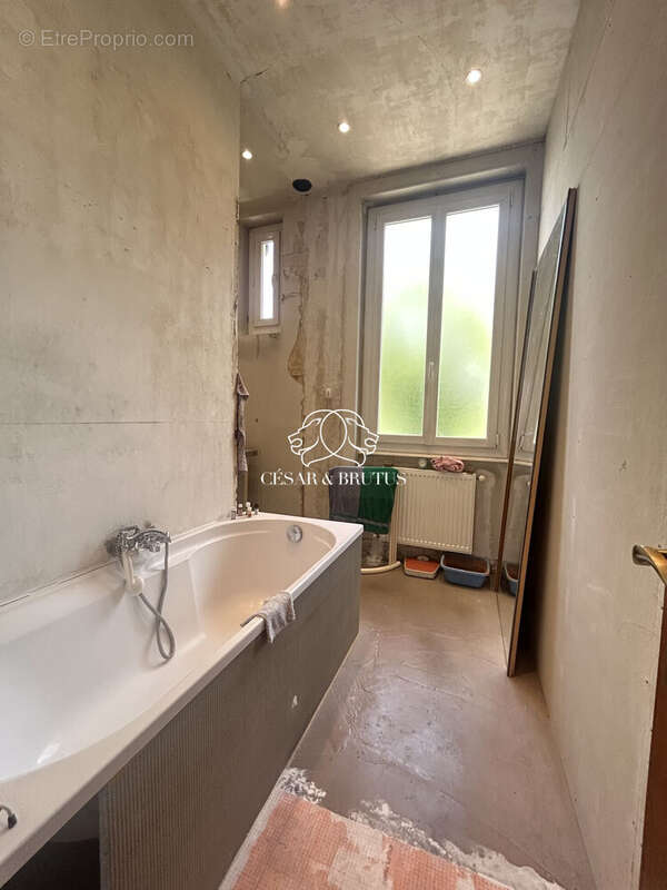 Maison à VILLEURBANNE