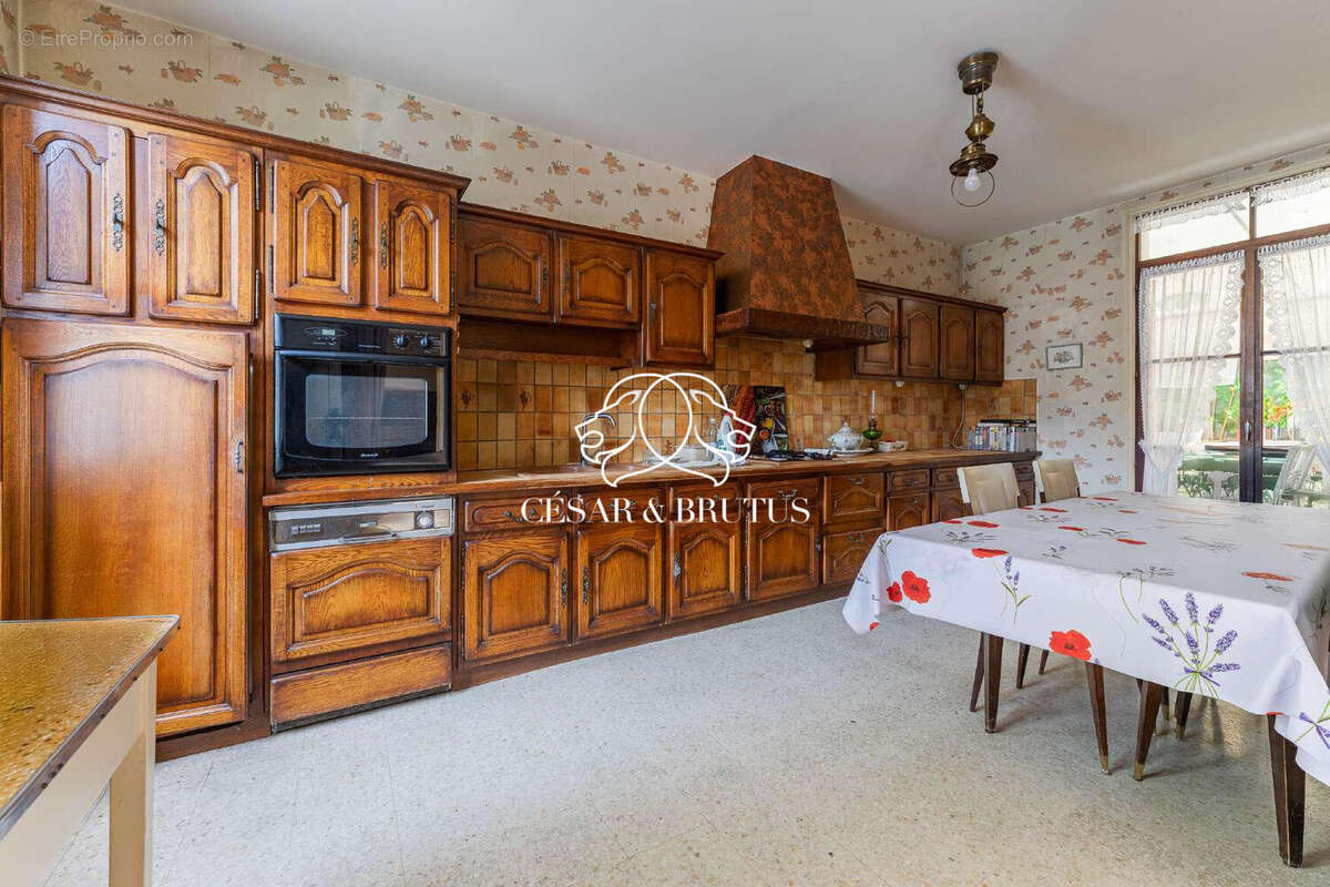 Maison à DECINES-CHARPIEU