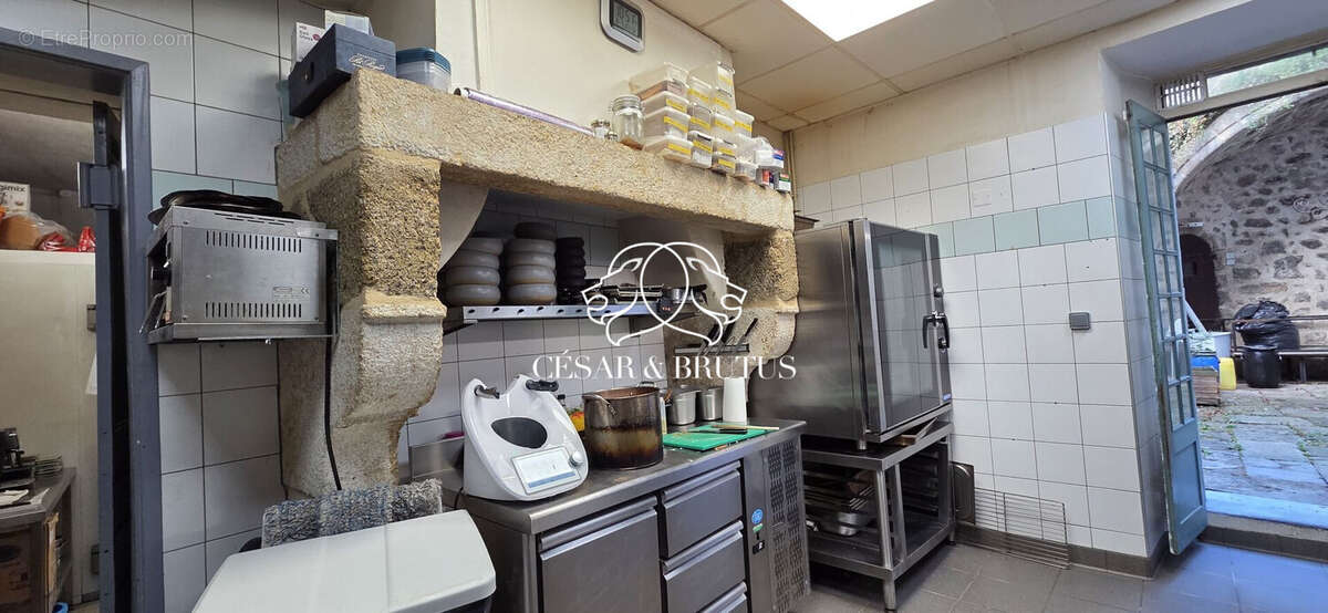 Autre à LE PUY-EN-VELAY