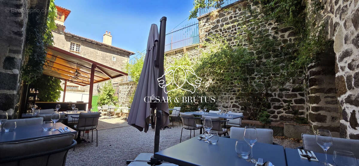 Autre à LE PUY-EN-VELAY