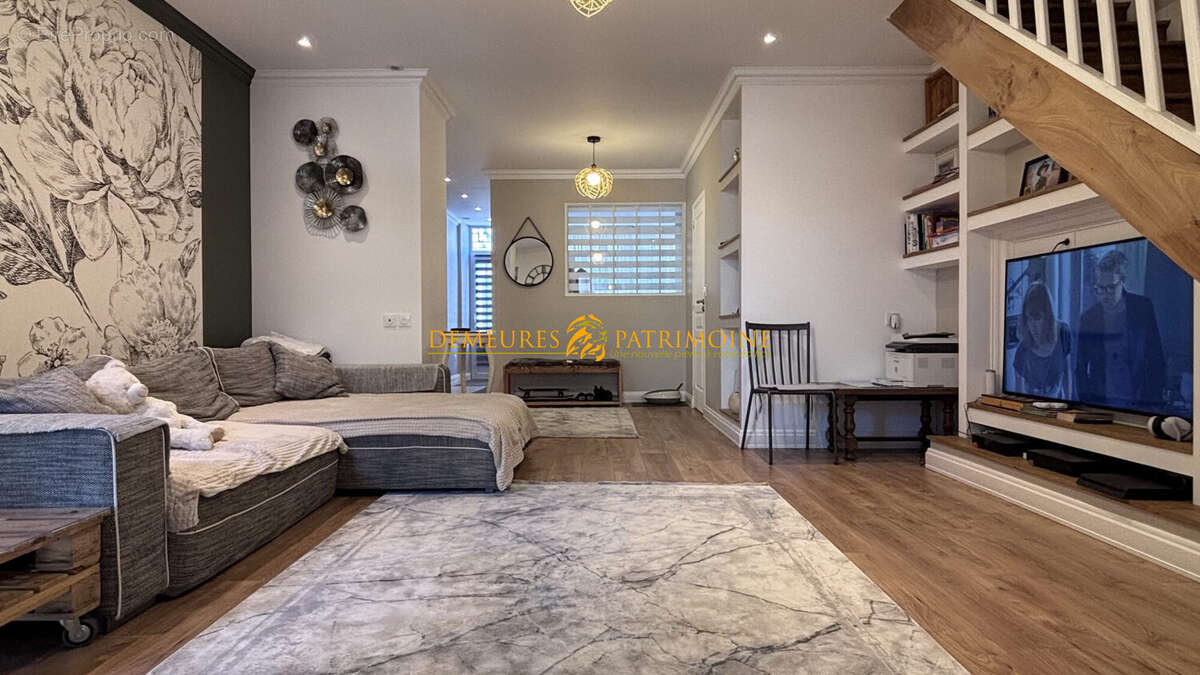 Maison à L&#039;ISLE-D&#039;ESPAGNAC