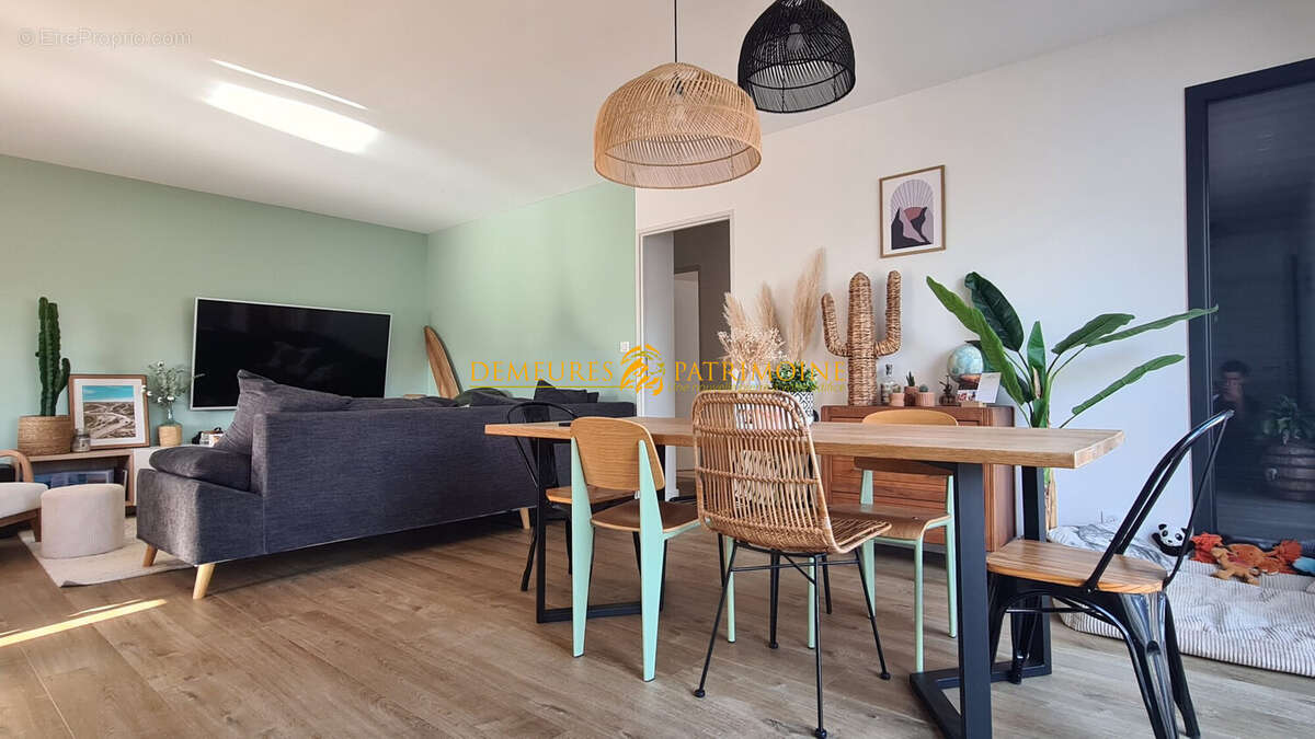 Maison à L&#039;ISLE-D&#039;ESPAGNAC