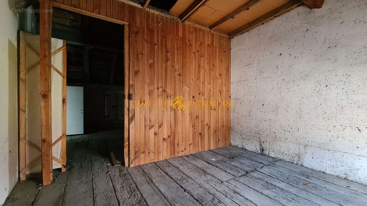 Appartement à GOND-PONTOUVRE