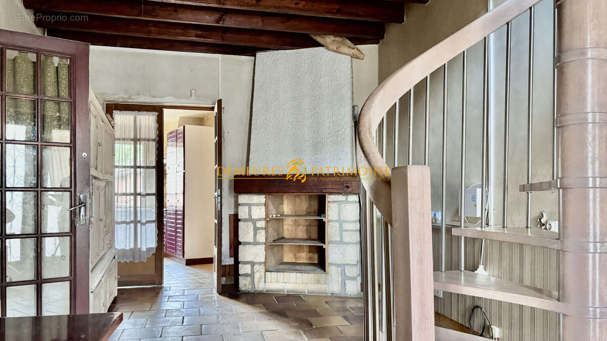 Appartement à GOND-PONTOUVRE