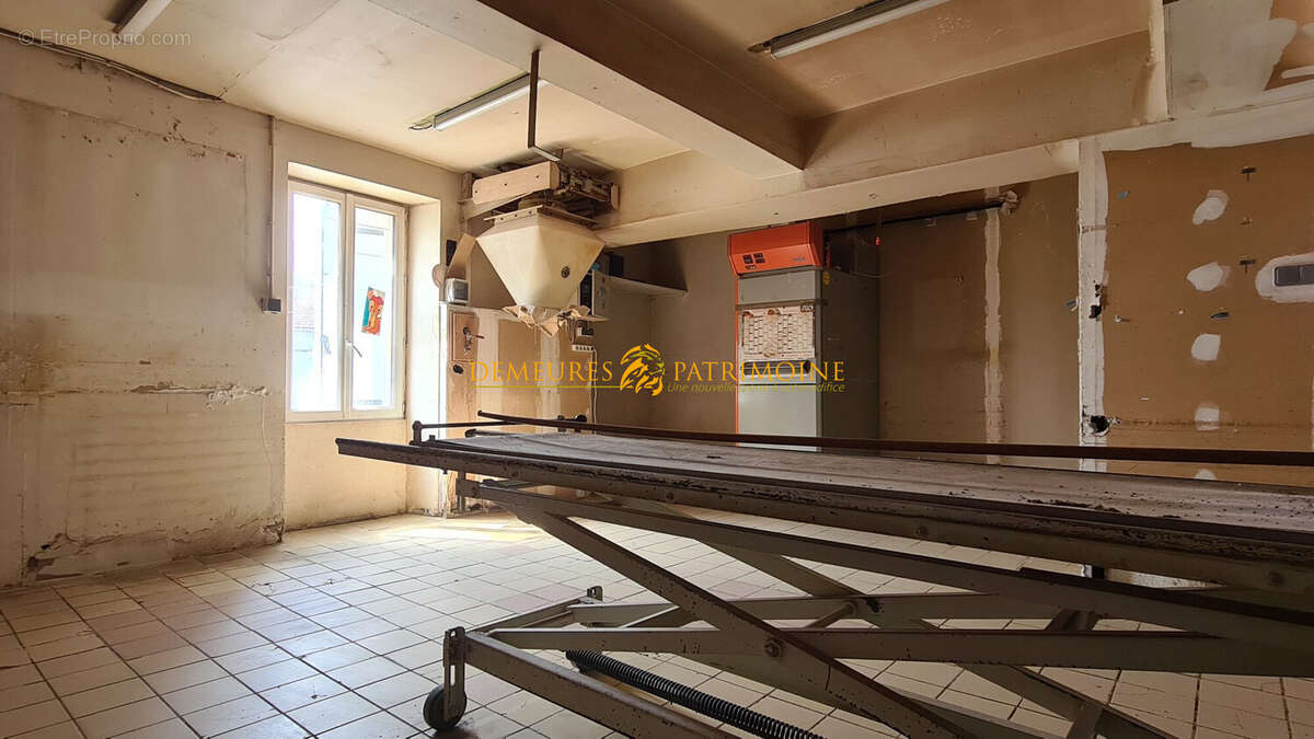 Appartement à GOND-PONTOUVRE