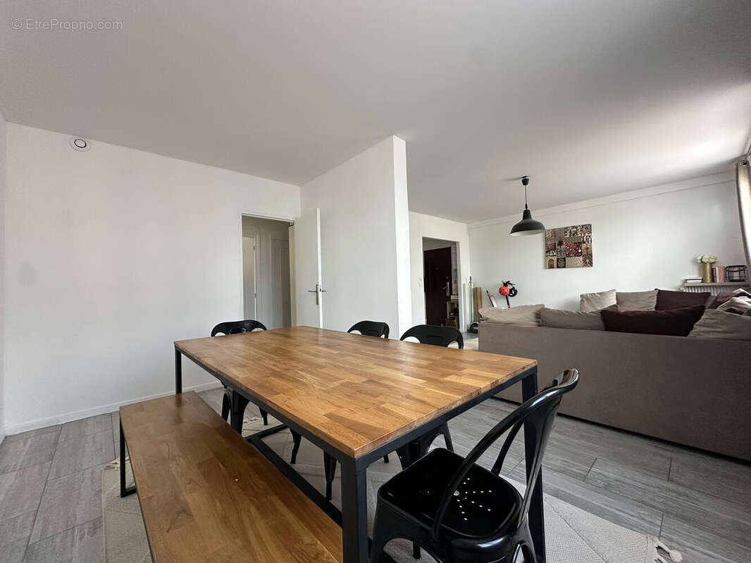 Appartement à CARRIERES-SOUS-POISSY