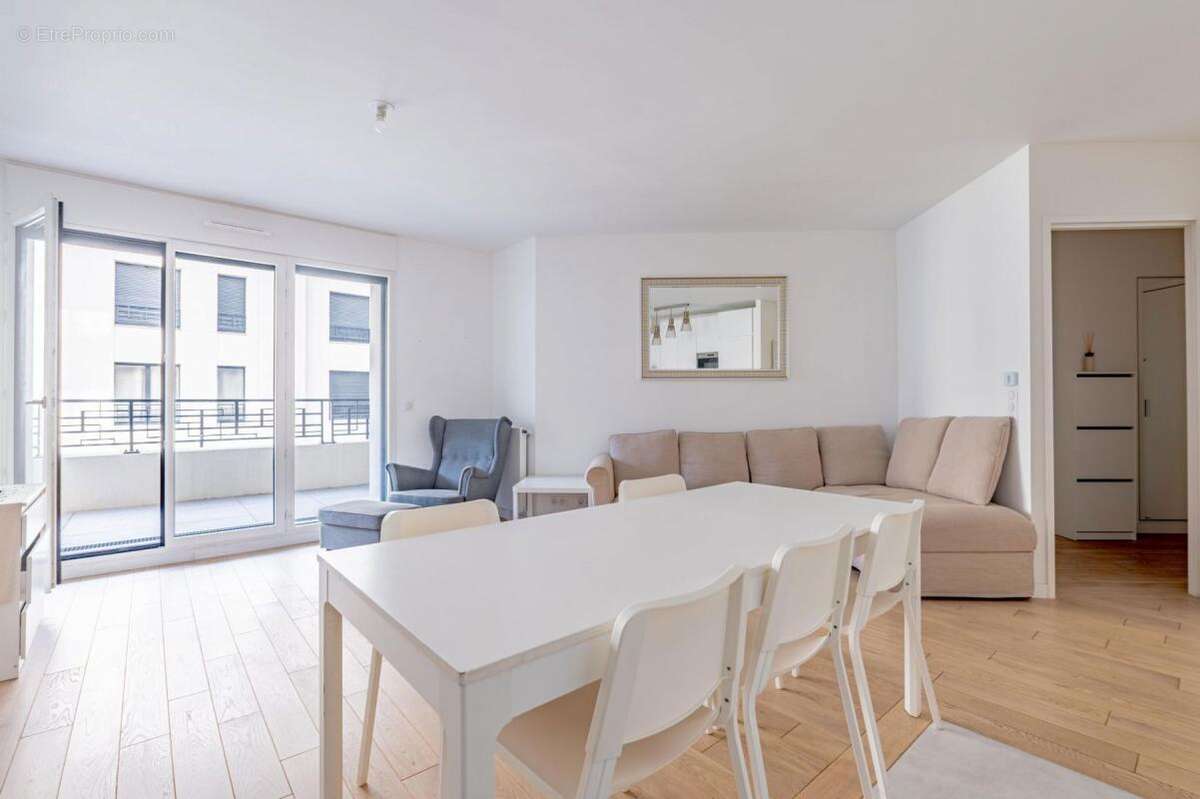 Appartement à LEVALLOIS-PERRET